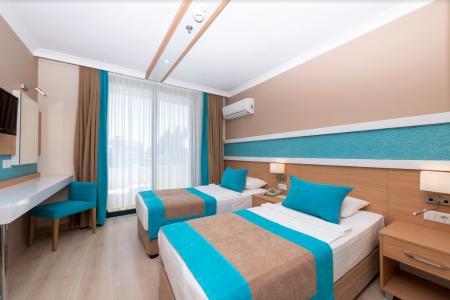 Отель Sandy Beach в Кумкой - Турция