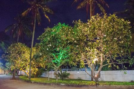 Отель Sanmali Beach в Маравила - Шри-Ланка