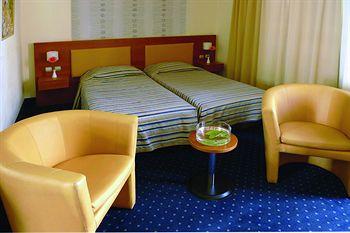 Отель Athens Cypria в Афины - Греция