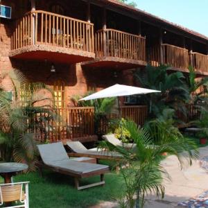 отель Sea Breeze Inn