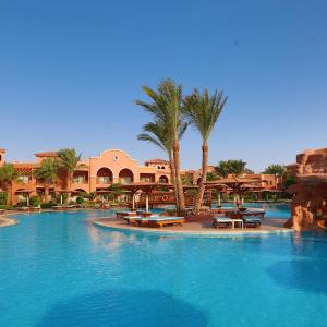 отель Charmillion Gardens Aqua Park