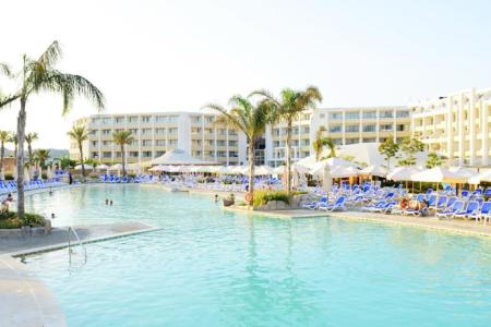 db Seabank Resort & Spa 