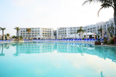 db Seabank Resort & Spa 