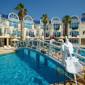 отель Seahorse Deluxe Hotel