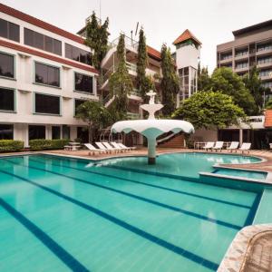 отель Seashore Pattaya Resort