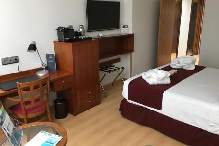 Отель ILUNION Hotel Les Corts Spa в Барселона - Испания