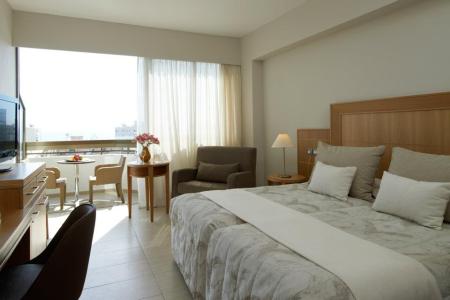 Отель Atlantica Oasis Hotel в Лимассол - Кипр