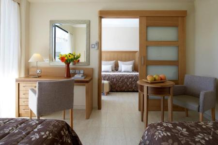 Отель Atlantica Oasis Hotel в Лимассол - Кипр