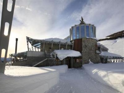 Shackleton Mountain Resort