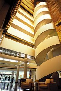 Shangri-La Golden Flower