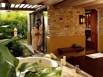 Shangri-La`s Rasa Sayang Resort & Spa