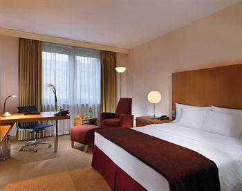 Sheraton Frankfurt Airport Hotel & Conference Center