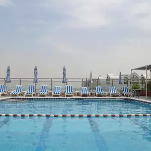 отель Sheraton Khalidiya Hotel