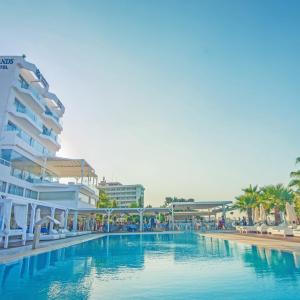 отель Silver Sands Beach Hotel