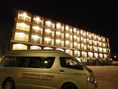 Отель Sinsuvarn Airport Suite в Суварнабхуми - Таиланд