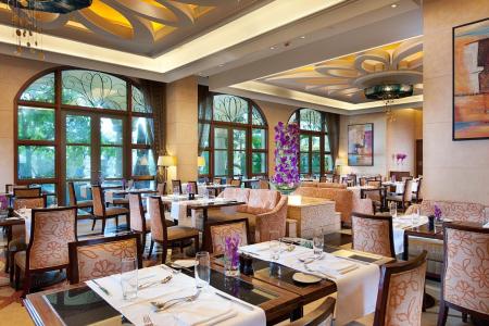 Отель Sofitel Macau At Ponte 16 в Макао - Китай