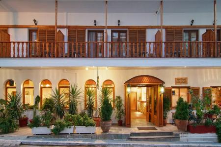 Acropole Delphi Hotel