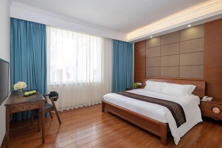 Отель South China Hotel  в Дадунхай - Китай