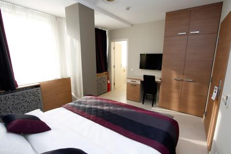 Отель Hotel Srbija Garden в Белград - Сербия