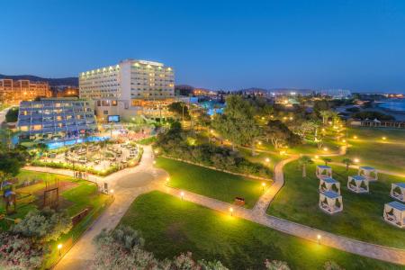 Отель St Raphael Resort & Marina в Лимассол - Кипр