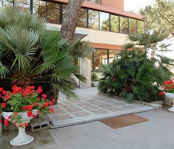 Отель Ausonia в Римини - Италия