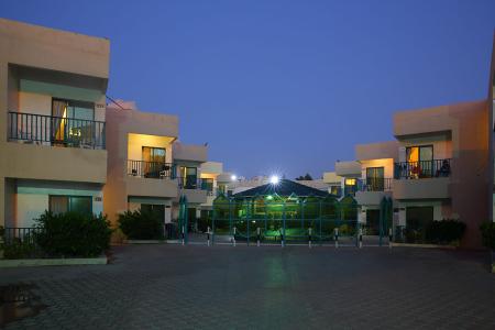 Отель Summer Land Motel в Шарджа - ОАЭ