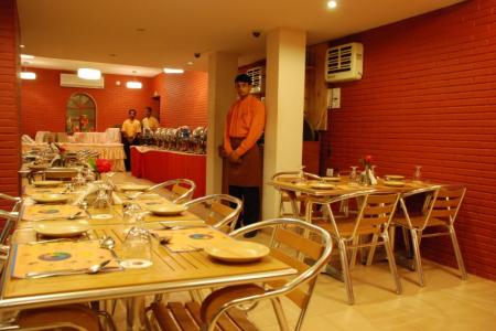 Отель Sun City Resort в Бага - Индия