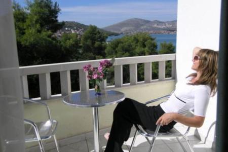 Отель Sveti Kriz в Средняя Далмация - Хорватия