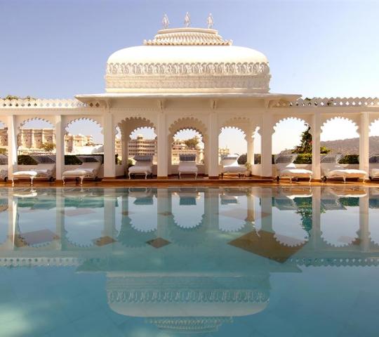 отель Taj Lake Palace