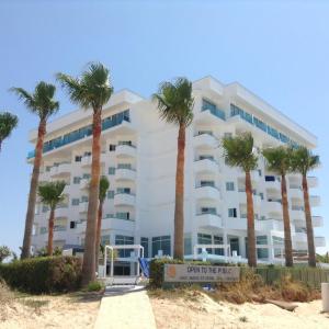 отель Tasia Maris Sands Hotel