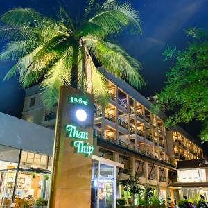 отель Thanthip Beach Resort