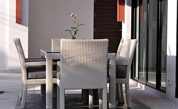 Отель The Bell Pool Villa Resort Phuket в пляж Камала - Таиланд