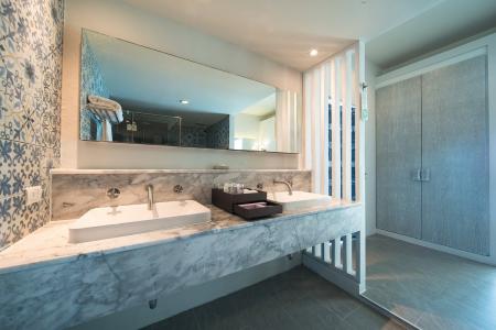 Отель Andamantra Resort & Villa Phuket в пляж Патонг - Таиланд