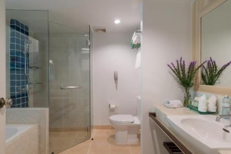 Отель The Briza Beach Resort Khao Lak в Као Лак - Таиланд