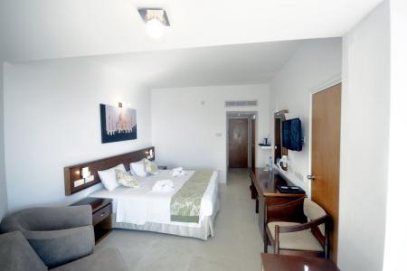 Отель Avlida Hotel в Пафос - Кипр