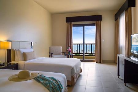 Отель The Cove Rotana Resort в Рас-эль-Хайма - ОАЭ