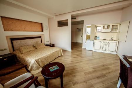 Отель The Crown Hotel в Баку - Азербайджан