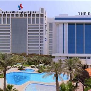 отель The Diplomat Radisson Blu Hotel Residence & Spa