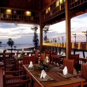 отель The Hotspring Beach Resort & Spa