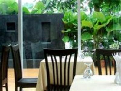 Отель The Ivory Suvarnabhumi Hotel в Суварнабхуми - Таиланд