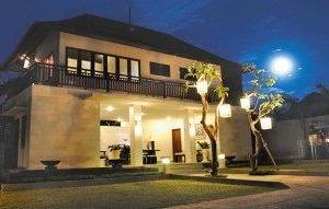отель The Khayangan Dreams Villa Seminyak