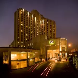 отель The Lalit New Delhi