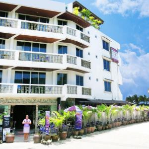 отель The Orchid Hotel and Spa