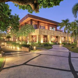 отель The Patra Bali Resort & Villas