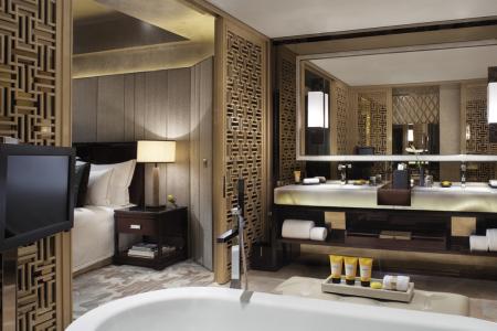Отель The Ritz-Carlton, Hong Kong в Гонконг - Китай
