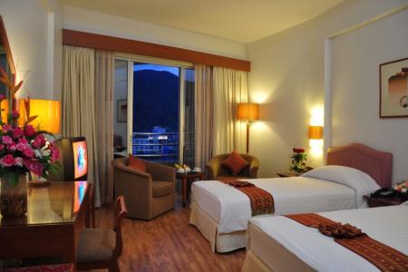 Отель Royal Paradise Phuket в пляж Патонг - Таиланд