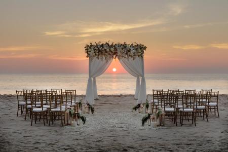 Отель The Surin Phuket в пляж Сурин - Таиланд