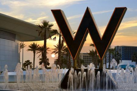Отель W Abu Dhabi - Yas Island в Абу Даби  Аль Айн - ОАЭ