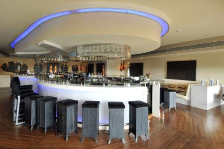 Отель The Zuri White Sands, Goa Resort & Casino в Южный Гоа - Индия