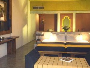 отель Thilanka Hotel